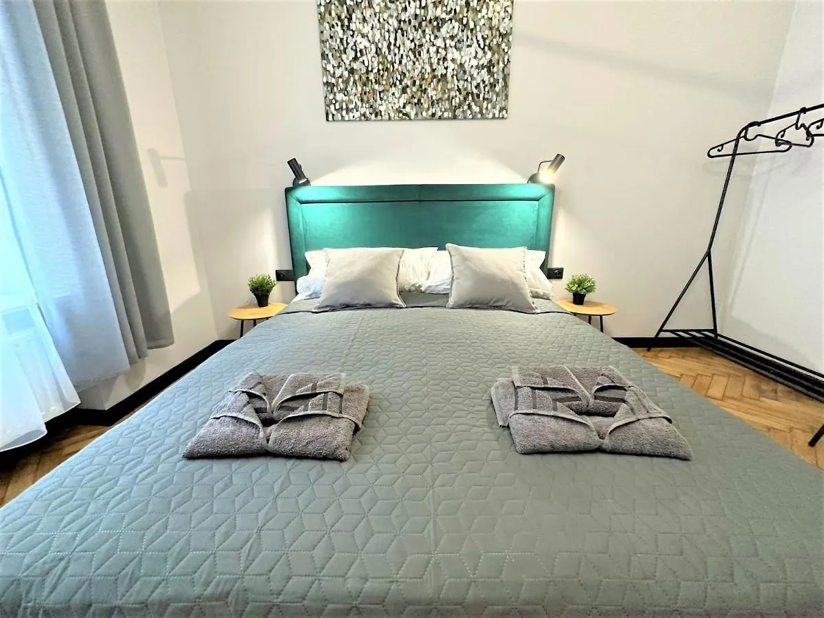 Luxury 100M2 Loft Design-Apartment At Wawel + Netflix Krakow Apartment